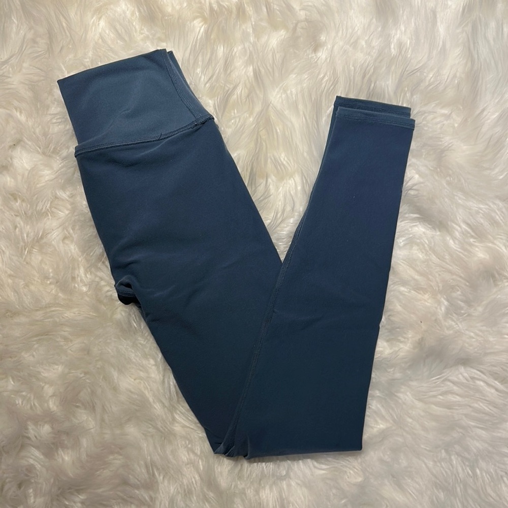 Alo Leggings